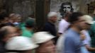 Coal miners and their families attend a rally in support of the miners locked in the Pozo Candin mine, in Tuilla, near Oviedo, northern Spain, June 16, 2012. Five miners have locked themselves up at the mine in protest at the government's proposal to decrease funding for coal production. REUTERS/Eloy Alonso (SPAIN - Tags: CIVIL UNREST BUSINESS EMPLOYMENT ENERGY) Published: Čer. 16, 2012, 5 odp.