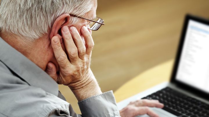 Pracující důchodci si nově mohou přilepšit o tisíce. Jak a kdy si o slevu zažádat?; Zdroj foto: Shutterstock.com