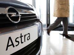 Němci si nejraději půjčují menší auta, třeba oply Corsa či Astra.