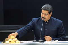 Komu patří venezuelské zlato za 50 miliard? Soud řeší zda prezidentovi, či opozici