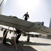 Nahlédněte mezi ostré hochy na základně U.S. Air Force v Kandaháru