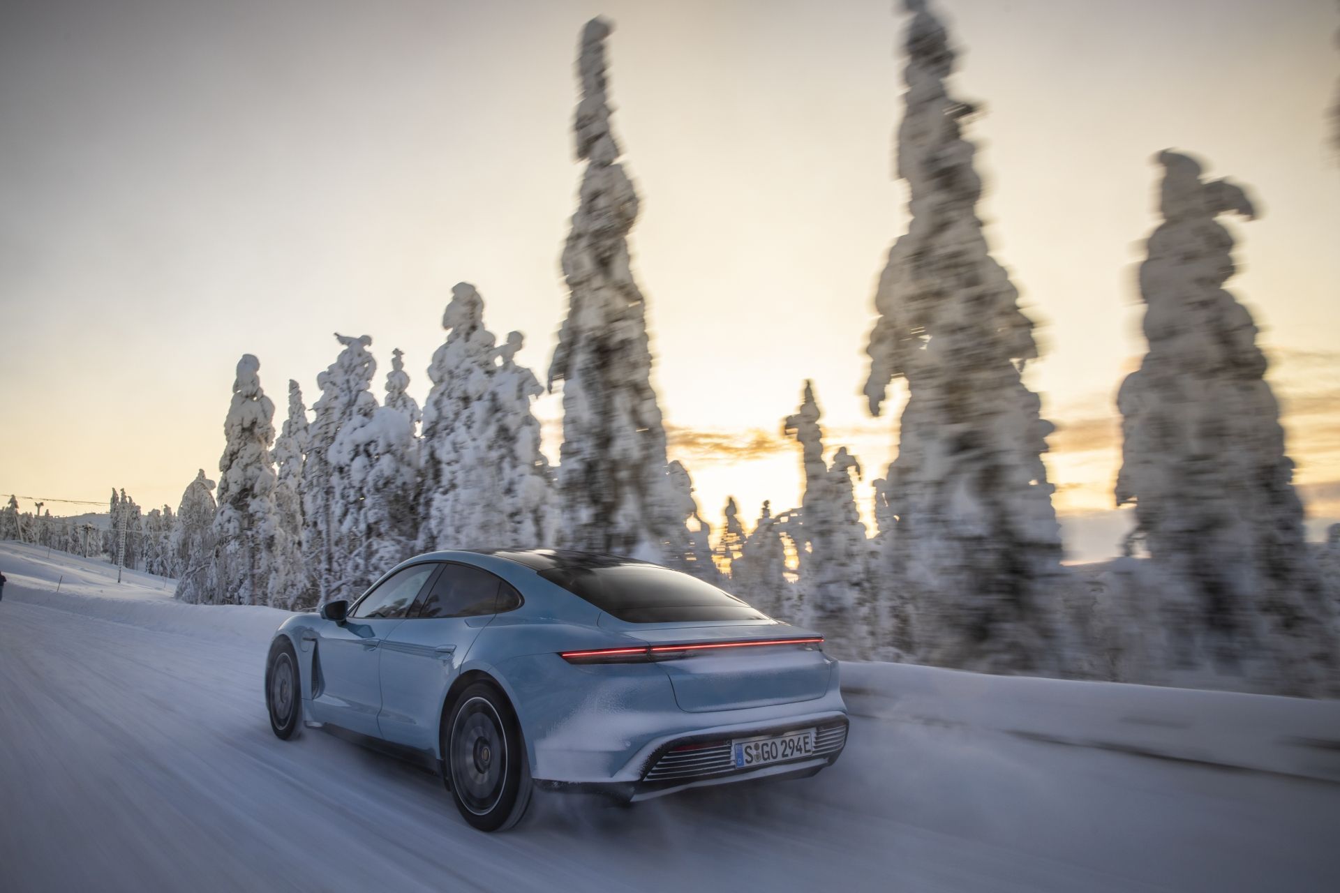 Porsche Taycan 4S