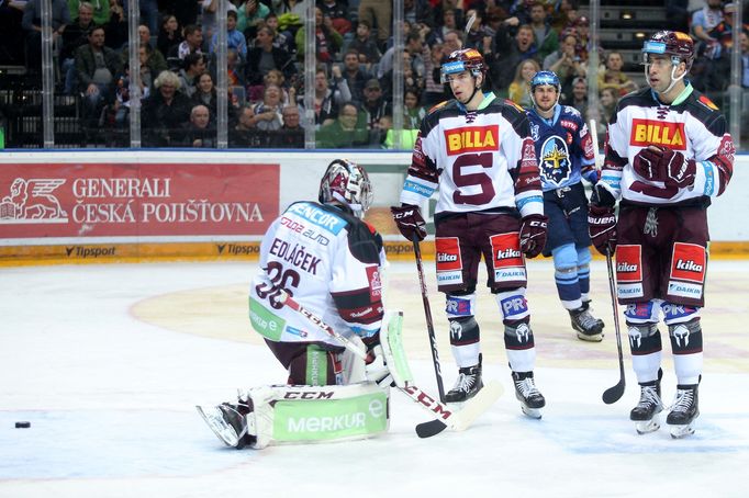 Smutek Sparty v zápase 36. kola TELH Sparta - Kladno