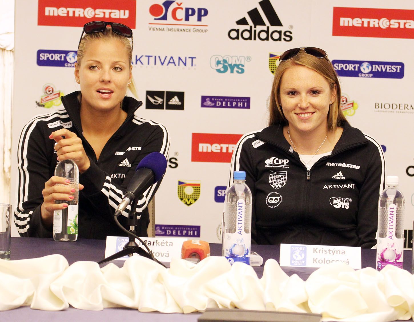 Plážový volejbal: Kristýna Kolocová a Markéta Sluková vlevo