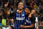 Inter Milán rozdrtil pěti góly Janov, v lize vyhrál posedmé za sebou