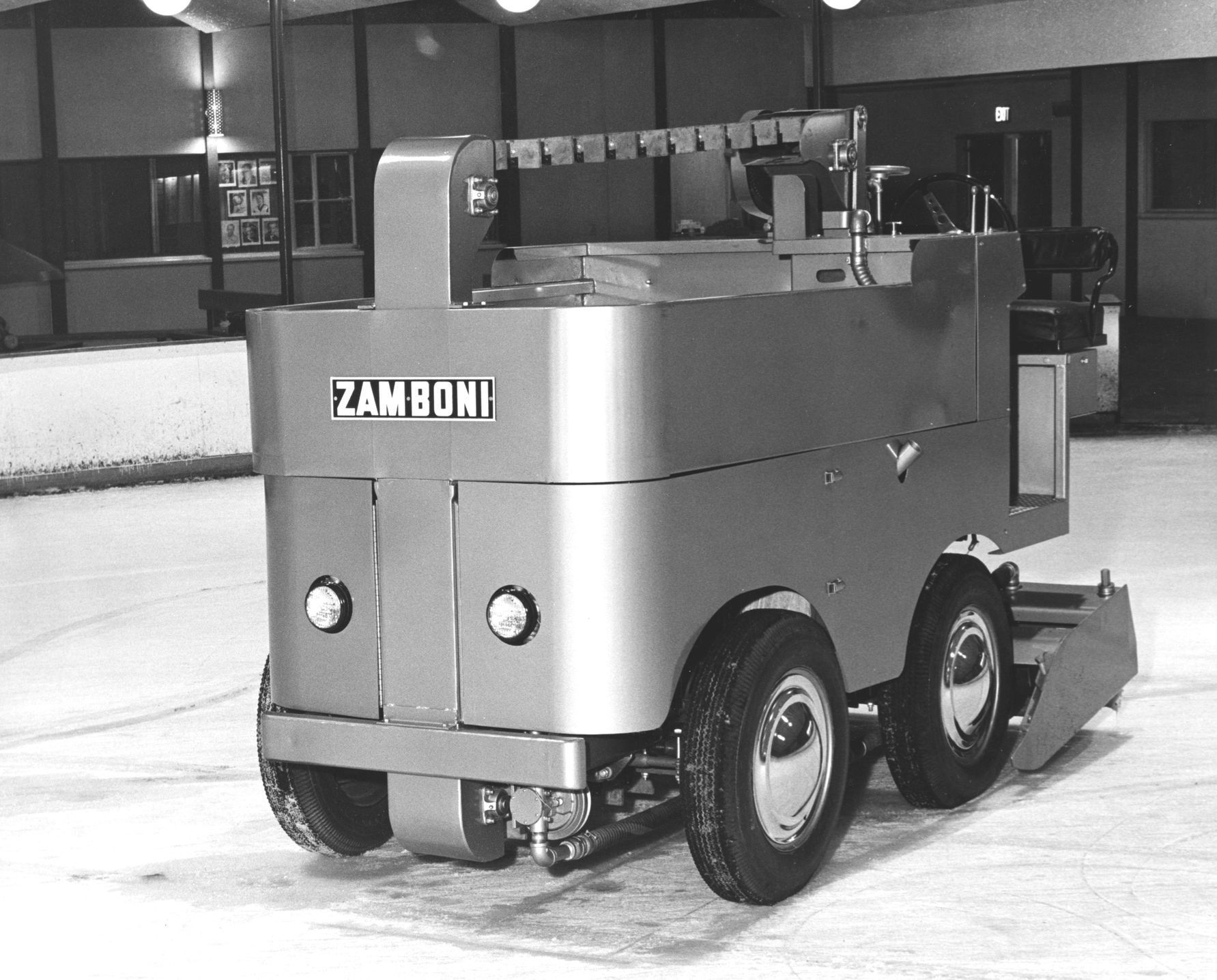 Rolba Zamboni historické fotky