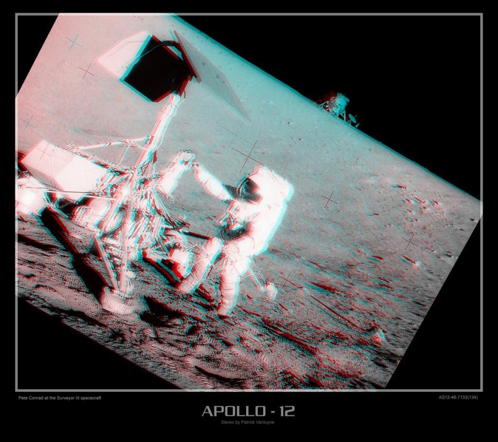 3D - Apollo 12 na Měsíci