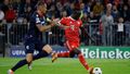 Liga mistrů 2022/23, Bayern - Plzeň: Sadio Mané střílí přes Lukáše Hejdu gól na 3:0