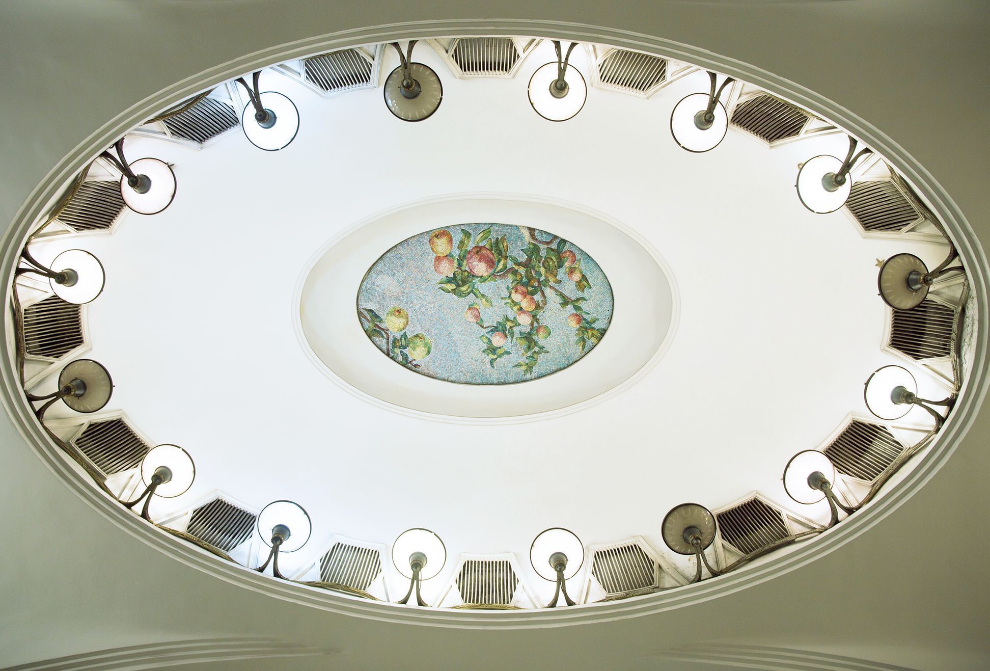 Jednorázové užití / Fotogalerie / Když metro připomíná luxusní palác. Podívejte se na krásy moskevské podzemky