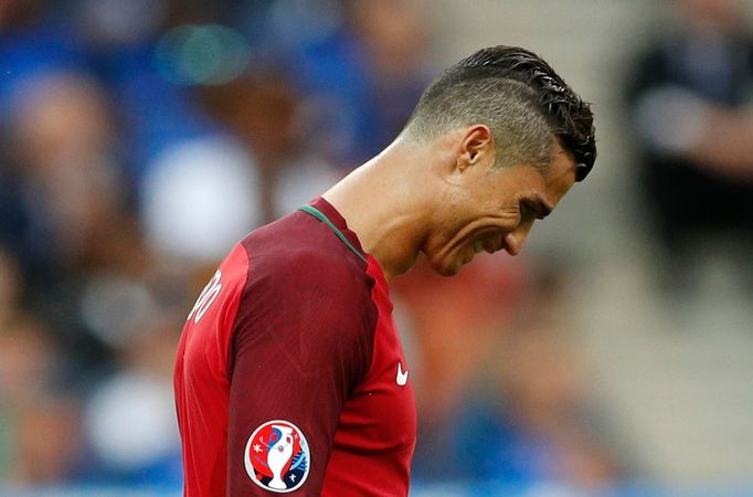 Euro 2016, finále Francie-Portugalsko: zraněný Cristiano Ronaldo