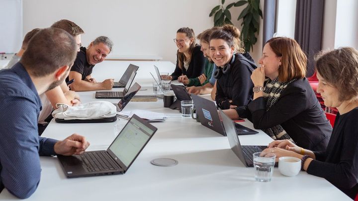 S umělou inteligencí už od základní školy. Program má učitelům ušetřit hodiny příprav; Zdroj foto: AI dětem