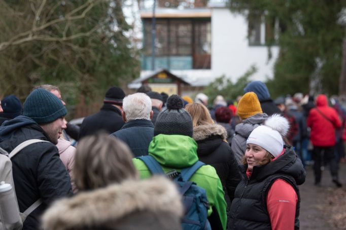 Snímek z otevření chaty Bohumila Hrabala v Kersku, únor 2021.