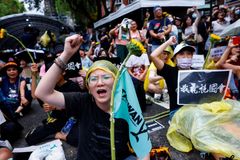 Chceme demokracii, bouří se desítky tisíc Tchajwanců. Opozice chce víc moci než soudy