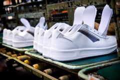 Poslední velká obuvnická firma opouští baťovský areál