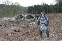 Vyšetřovatelé vrbětických výbuchů hledají kontakty ruských agentů v Česku, uvedla ČT