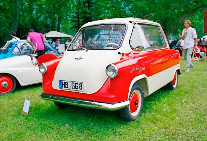 Historická miniauta