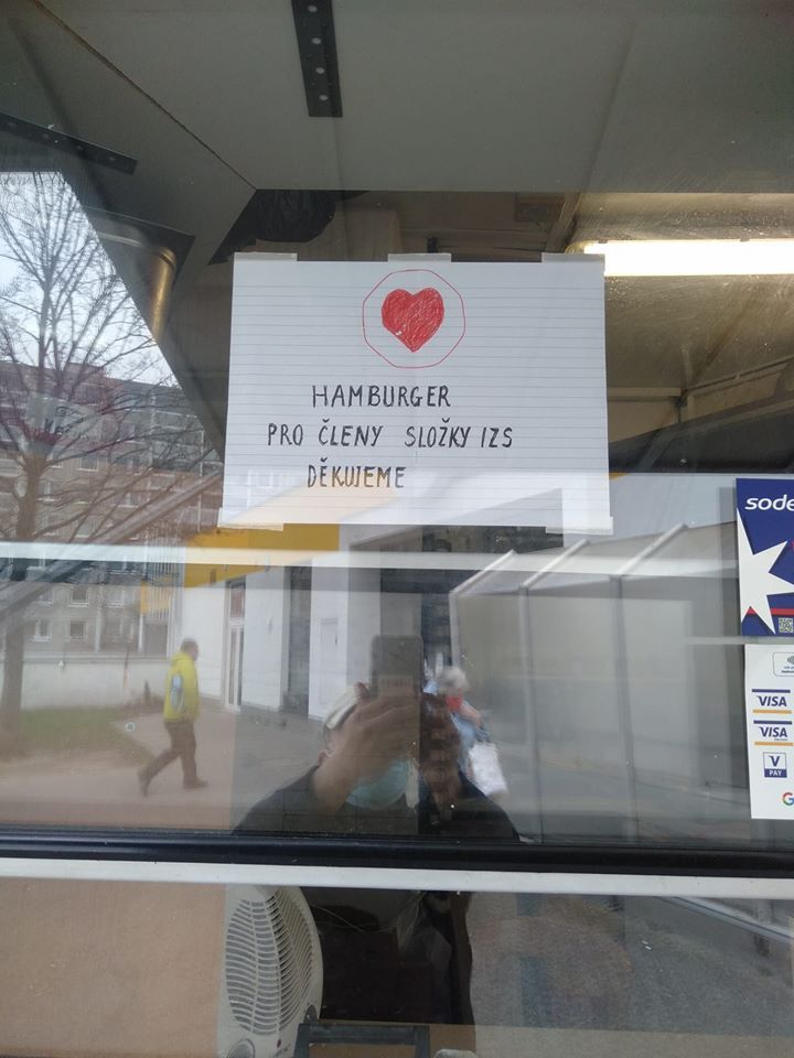 Vietnamci pomáhají