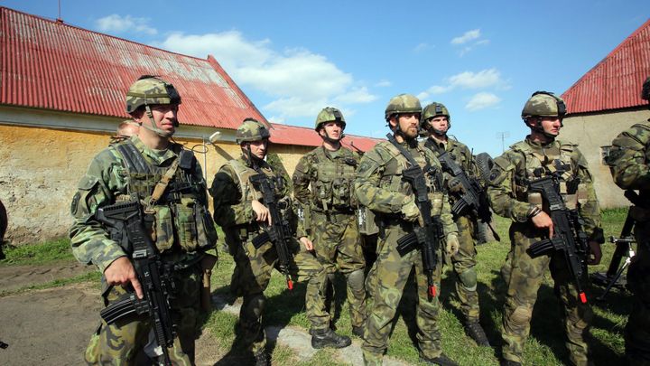Rakety mohou lítat i u nás. Proti Rusku jsme neudělali dost, říká šéf české armády