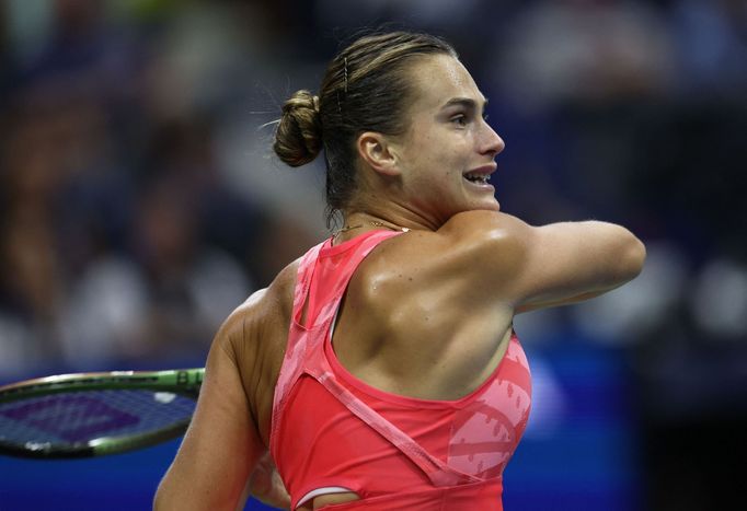 Aryna Sabalenková v utkání s Coco Gauffovou