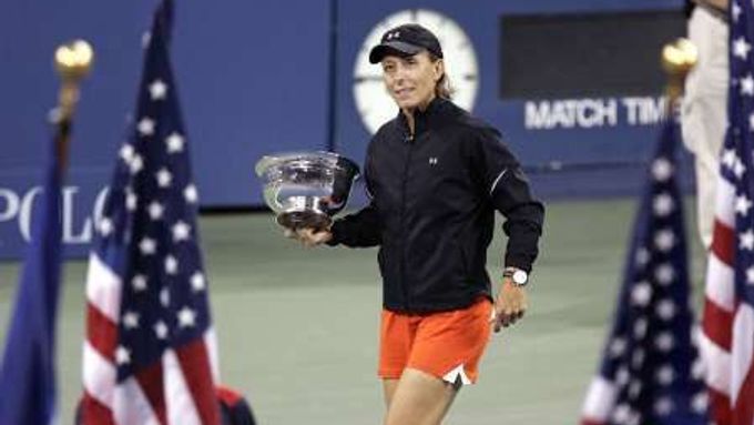 Legendární tenistka Martina Navrátilová po slavnostním ceremoniálu po její výhře ve smíšené čtyřhře na US Open.