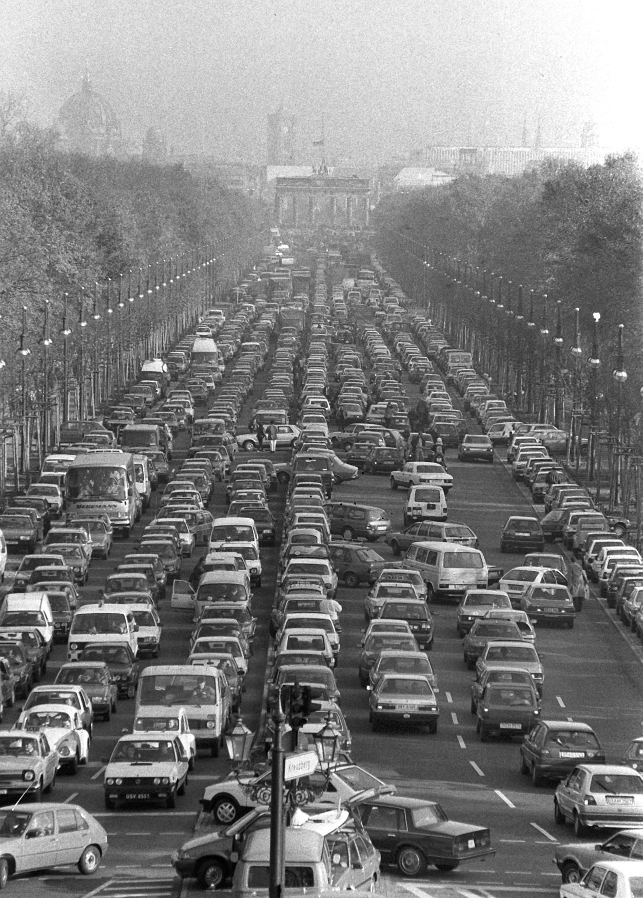 Dopravní zácpy NEPOUŽÍVAT DO 30. 6. 2018 Berlín 11. listopadu 1989