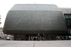 Budova Themosu u Nové scény jde po letech sporů do dražby, Národní divadlo se jí zúčastní