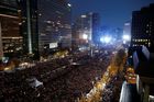 Jihokorejci žádají demisi prezidentky, do ulic Soulu vyšlo půl milionu demonstrantů