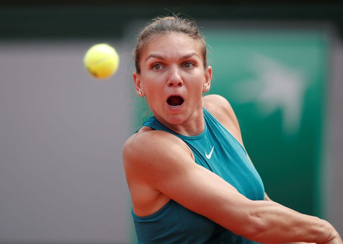 Simona Halepová při finále French Open proti Sloane Stephensové