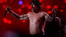 Super Bowl XLVIII: Denver Broncos vs. Seattle Seahawks (lídr skupiny Red Hot Chili Peppers Anthony Kiedis)