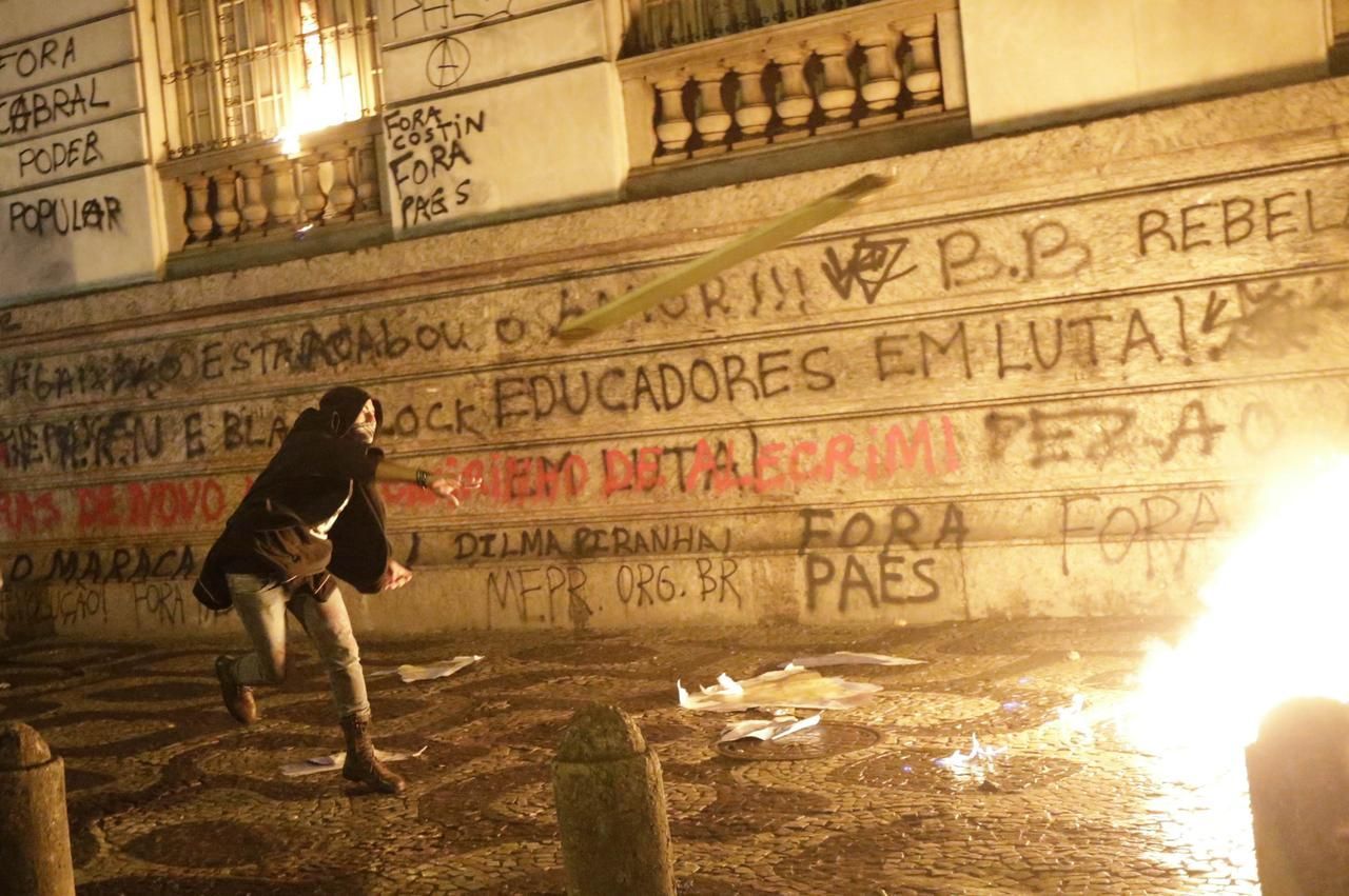 Protesty učitelů v Riu de Rio de Janeiru přerostly v násilí