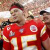 Patrick Mahome slaví triumf Kansas City Chiefs ve finále Super Bowlu LIV (2020)
