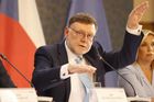 Ministr financí Zbyněk Stanjura na tiskové konferenci k balíčku úspor.