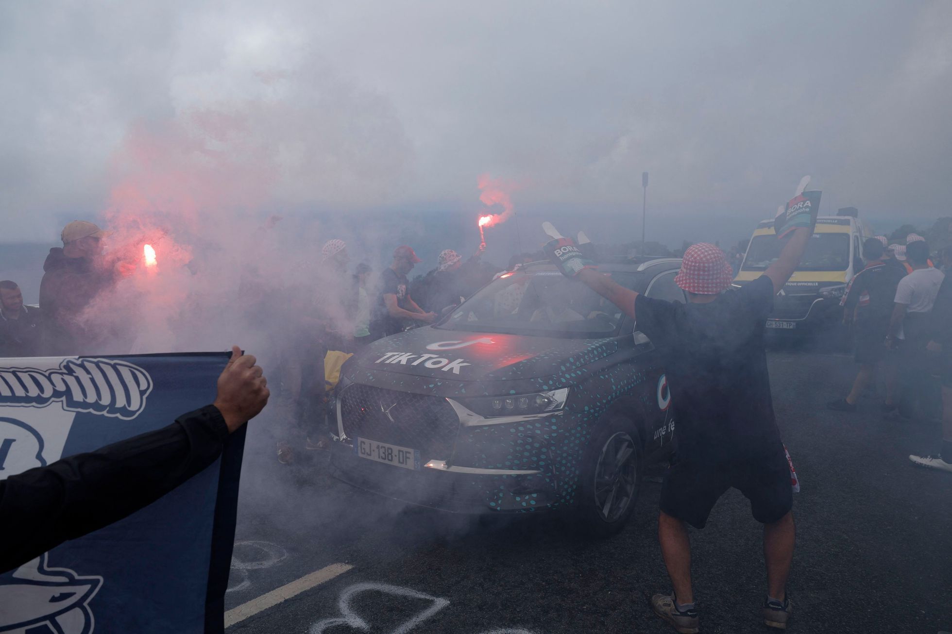 Tour de France 2023: Fanoušci v Baskicku