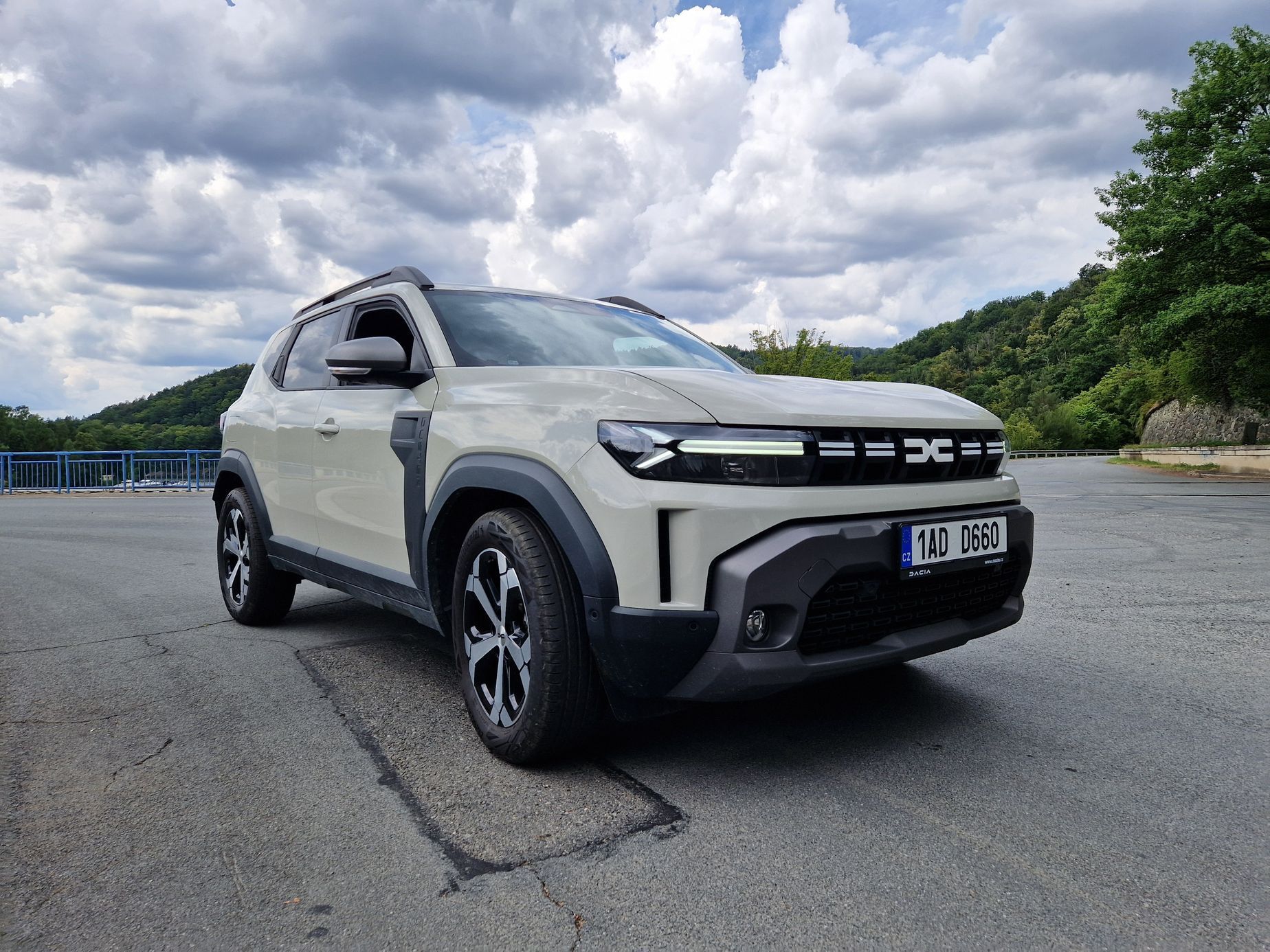 Dacia Duster a Bigster srovnání