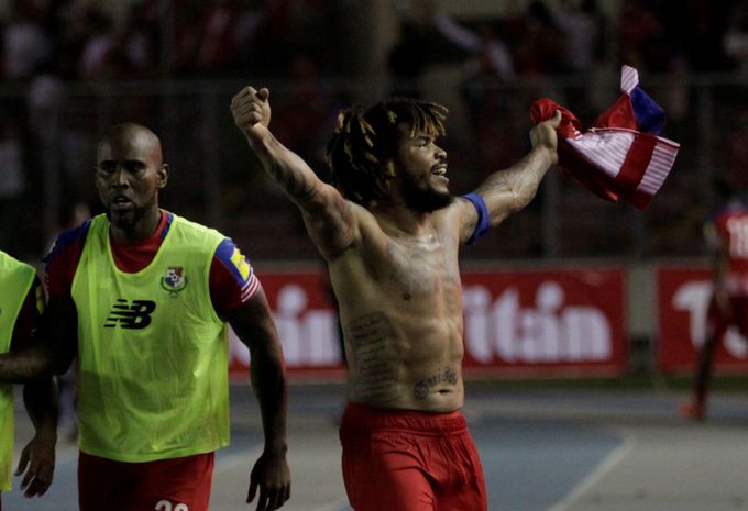 Panama slaví postup na MS (Roman Torres)