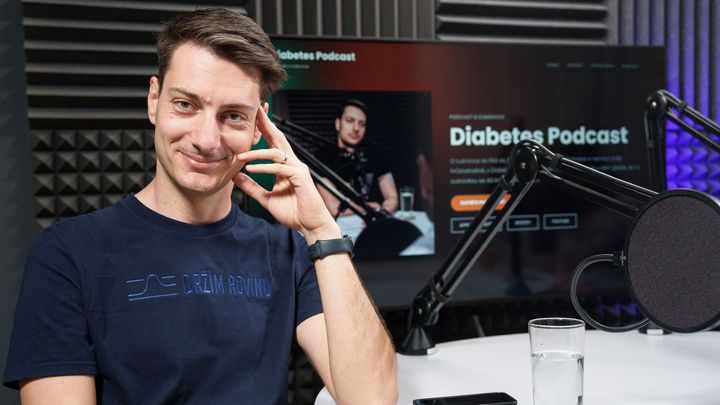 Kvůli cukrovce nikdy nebrečel. Raději z ní udělal podcast, který mění pohled na nemoc
