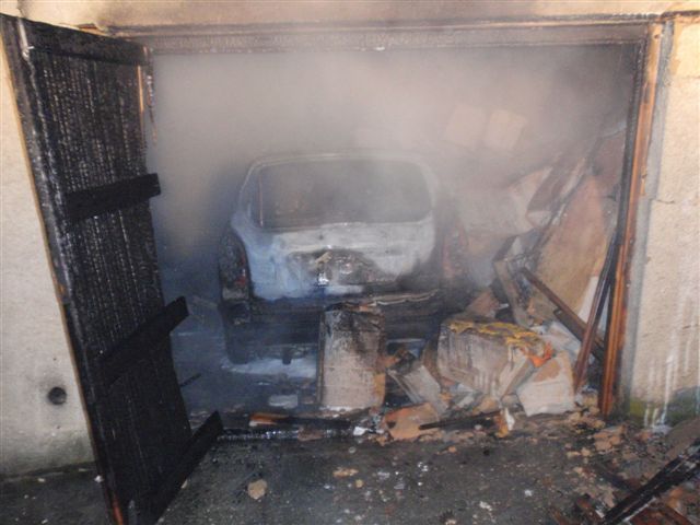 Výbuch garáže v Rokycanech