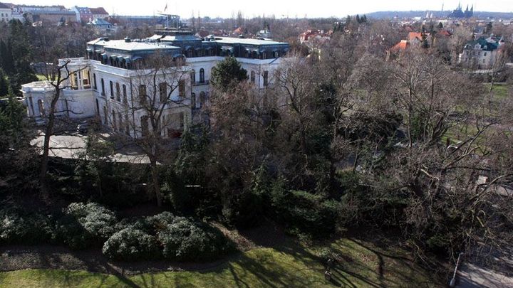 Rusku se nelíbí nařčení kolem pronájmu bytů v Praze, vyzývá Česko ke zdrženlivosti