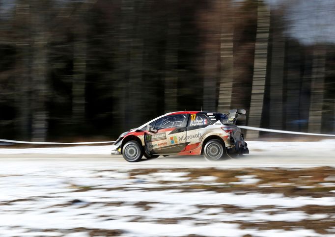 Sébastien Ogier v Toyotě na trati Švédské rallye 2020