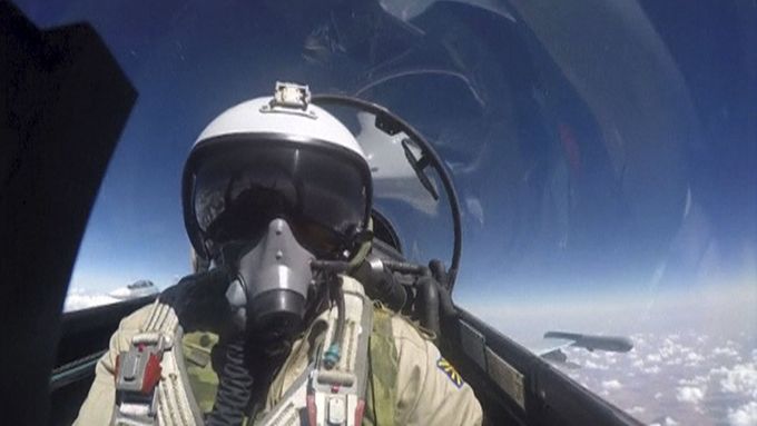 Ruský pilot nad Sýrií. Ilustrační foto.