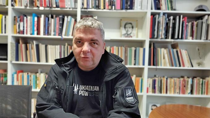 Laureát Ceny Václava Havla Maksym Butkevyč v Knihovně Václava Havla, 1. října 2025.