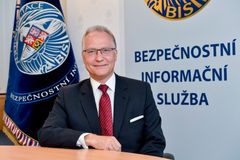 Účast v domobraně má být trestným činem, říká BIS. Podle vnitra stačí pokuta