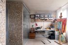 Nemovitost nyní odráží nejen umělcovy vlastní potřeby, ale i lásku a kreativitu jeho syna - architekta a tvůrce přestavby.