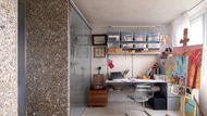 Nemovitost nyní odráží nejen umělcovy vlastní potřeby, ale i lásku a kreativitu jeho syna - architekta a tvůrce přestavby.