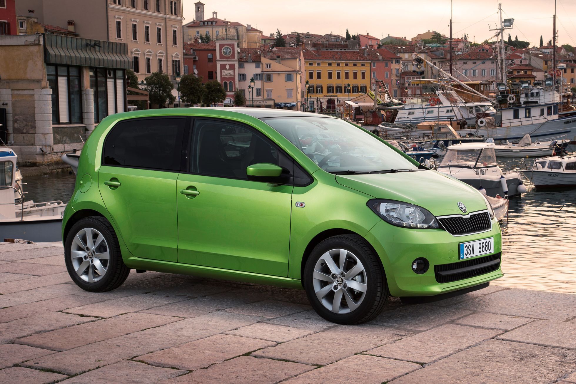 30 NEJ automobilu červen 2017