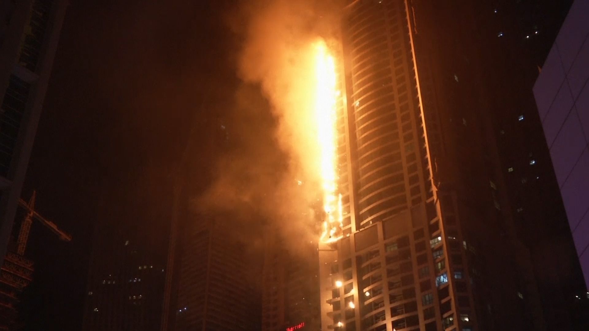 Požár mrakodrapu v Dubaji.