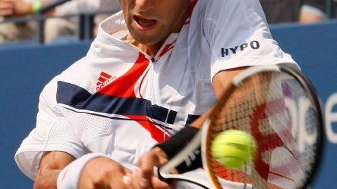 Srb Novak Djokovič během semifinálového zápasu US Open proti Davidu Ferrerovi ze Španělska.