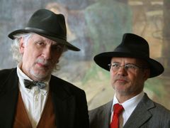 Petr Hapka a Michal Horáček v listopadu vydají nové album Strážce plamene.