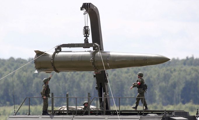 Ruská balistická raketa Iskander, kterou okupanti používají k bombardování Ukrajiny.
