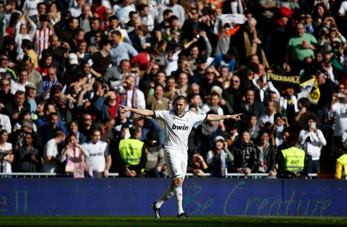 Real Madrid - Barcelona: Karim Benzema slaví gól